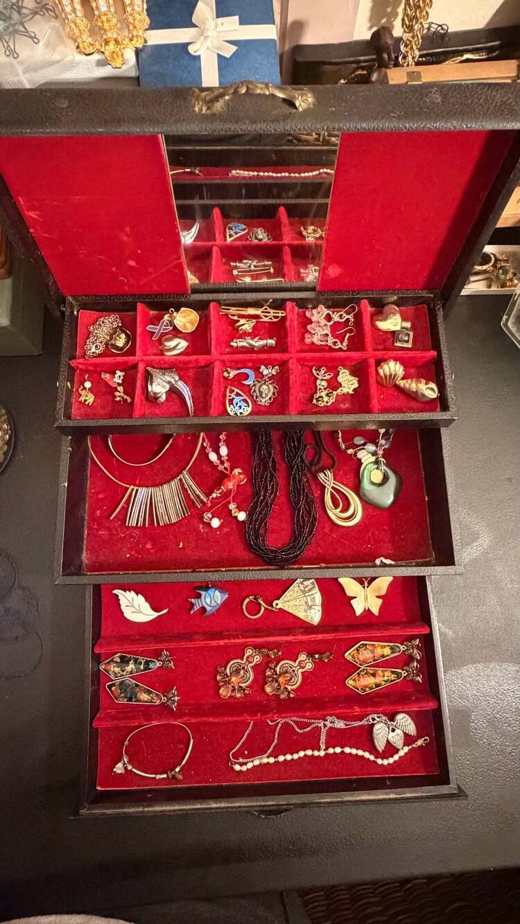 Vintage Jewelry Box Filled With Jewelry